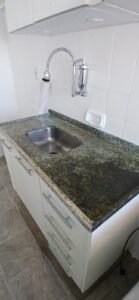 antes pia de cozinha sem envelopamento